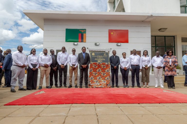 PRESIDENT HAKAINDE HICHILEMA REOPENS ZAMBIA-CHINA MULUNGHUSHI TEXTILES IN KABWE - photo 8