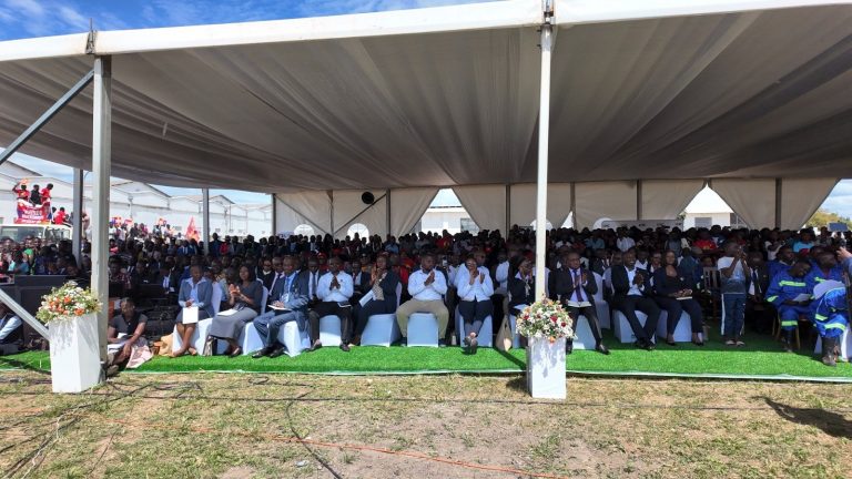 PRESIDENT HAKAINDE HICHILEMA REOPENS ZAMBIA-CHINA MULUNGHUSHI TEXTILES IN KABWE - photo 1