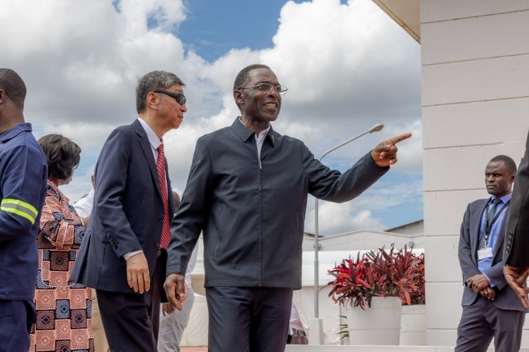 PRESIDENT HAKAINDE HICHILEMA REOPENS ZAMBIA-CHINA MULUNGHUSHI TEXTILES IN KABWE - photo 6