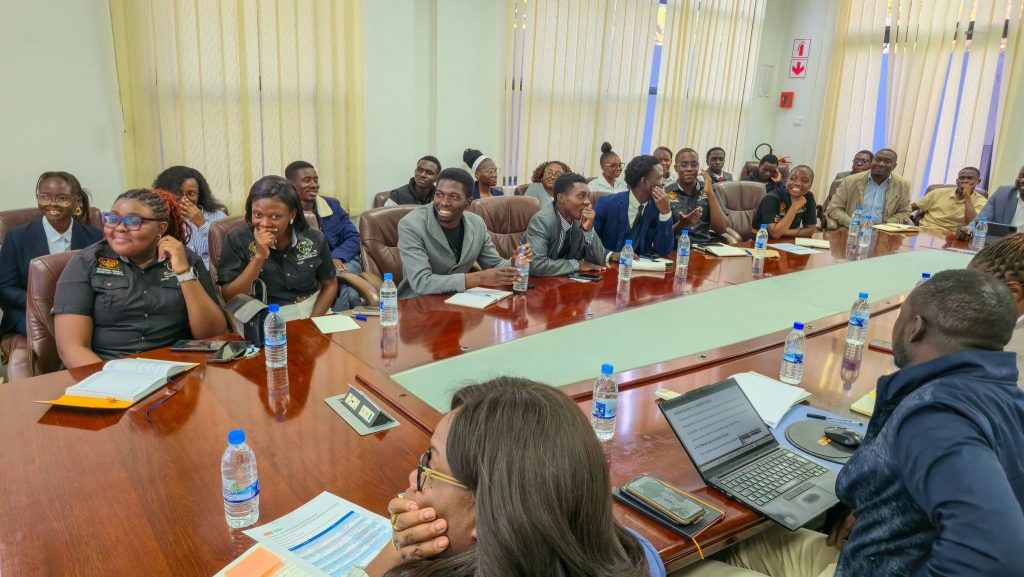 Students and IDC staff engage during the Thought Leadership Session at IDC Head Office.